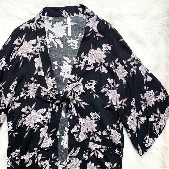 Spiritual Gangster Tropical Floral Print Black Tie Waist Kimono Wrap Cardigan - Picture 9 of 12